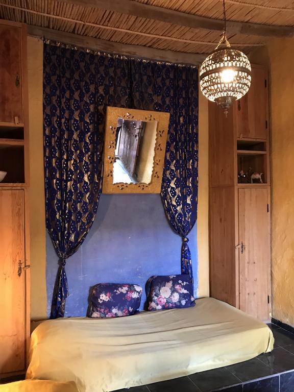 Auberge Chez Julia เมอร์ซูกา ภายนอก รูปภาพ