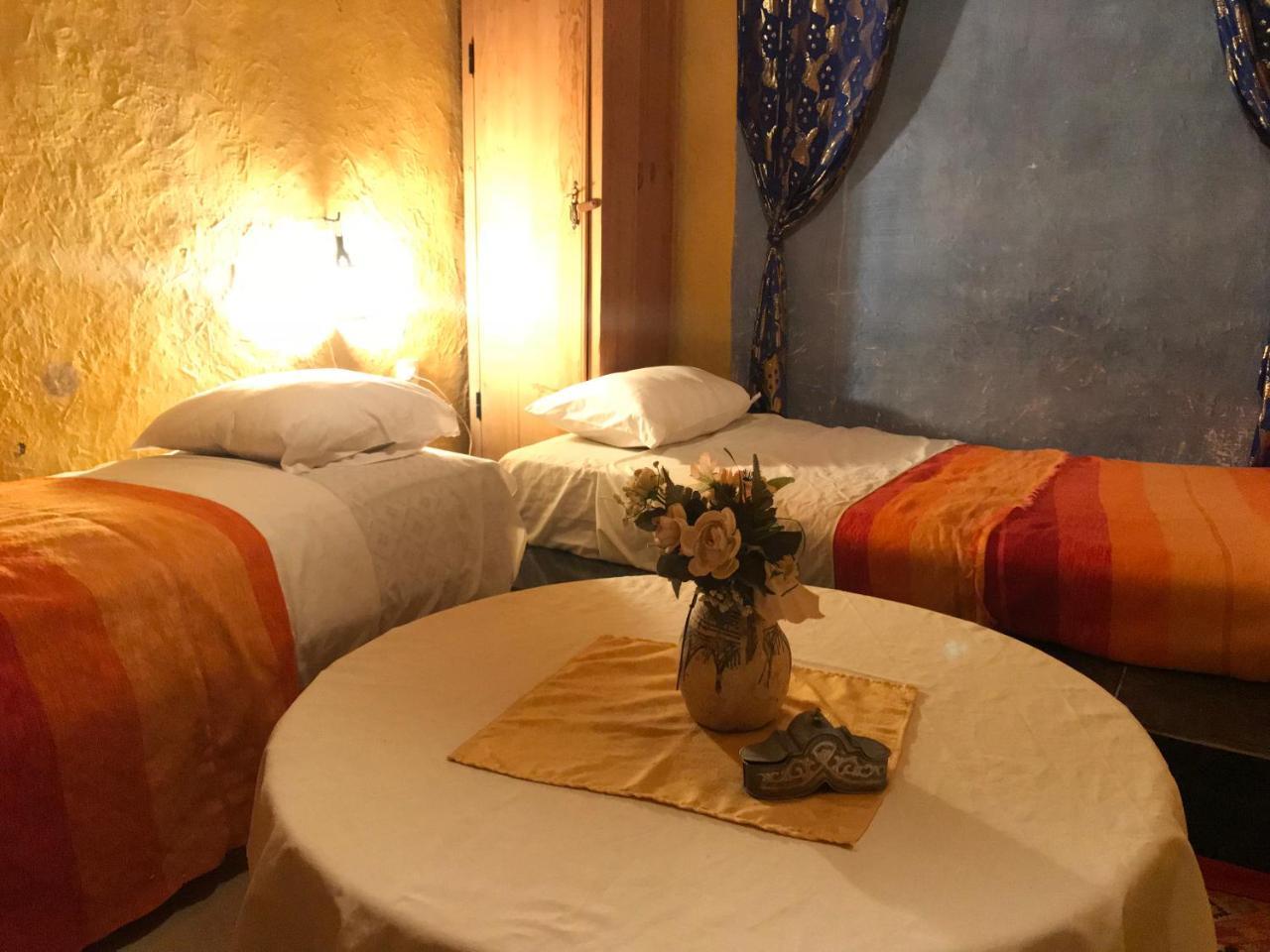 Auberge Chez Julia เมอร์ซูกา ภายนอก รูปภาพ