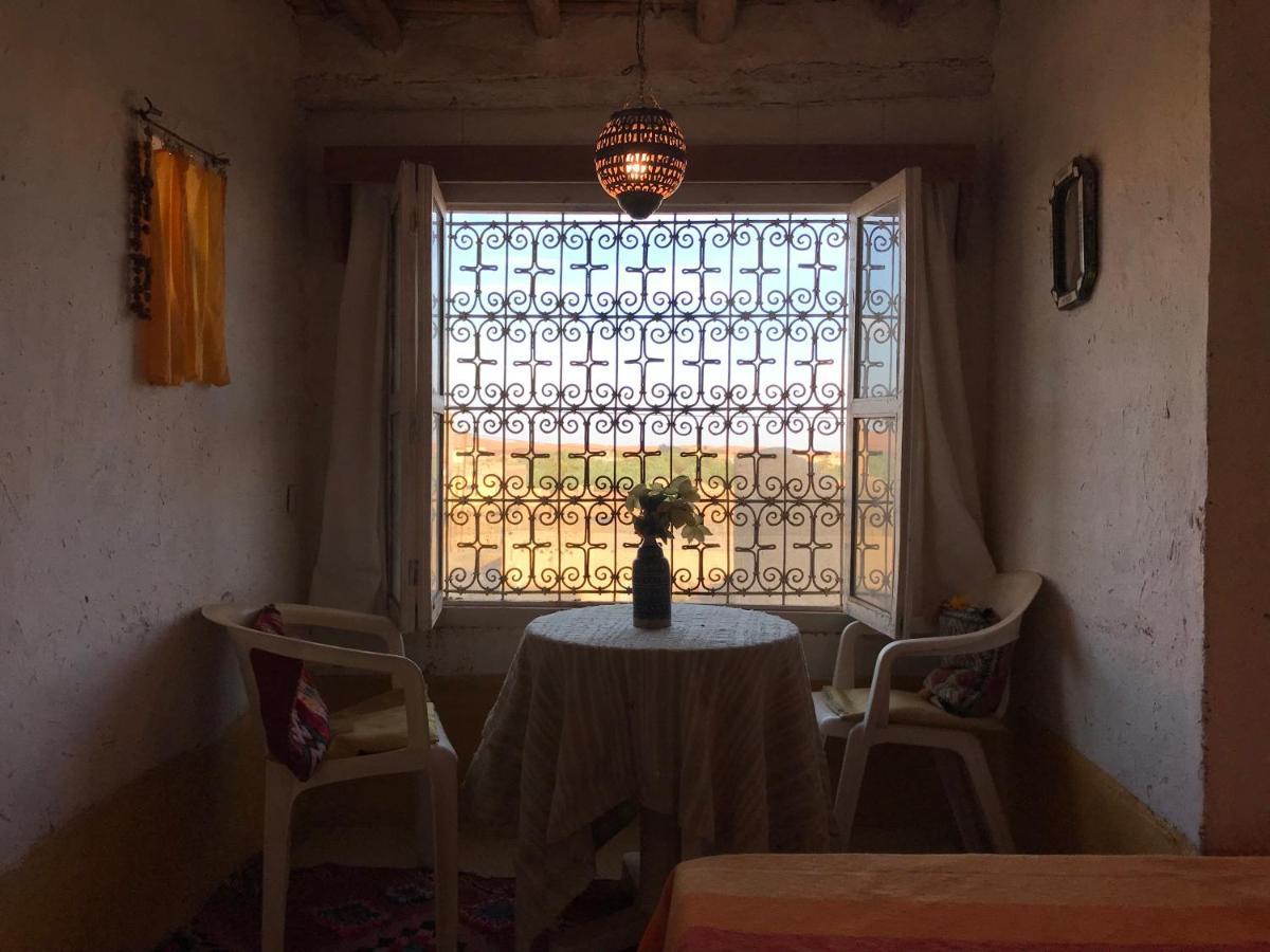 Auberge Chez Julia เมอร์ซูกา ภายนอก รูปภาพ