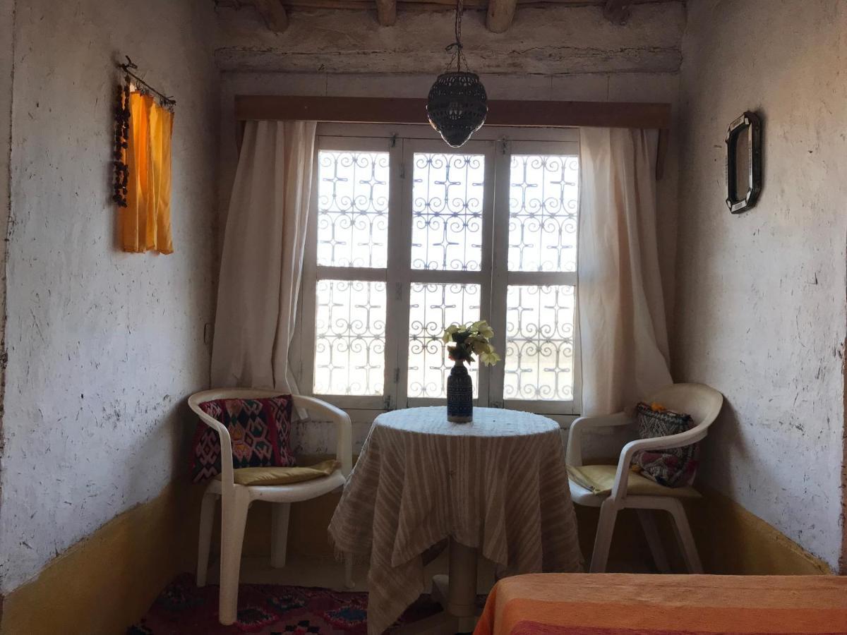 Auberge Chez Julia เมอร์ซูกา ภายนอก รูปภาพ